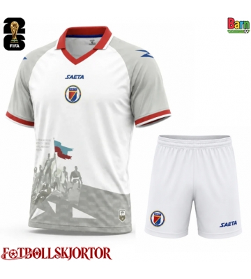Haiti Borta Kläder Barn VM 2026 Kortärmad (+ Korta byxor)